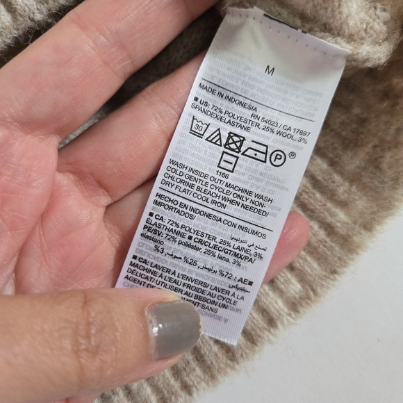 Old navy recycled material wool blend sweater oatmeal neutral cozy sz M - Picture 4 of 7
